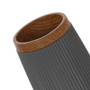 Elégant porte-brosse à dents London gris pour une salle de bain raffinée.