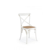 Chaise en bois blanc rétro