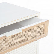 Armoire rustique en bois de Clotilde