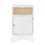 Armoire rustique en bois de Clotilde