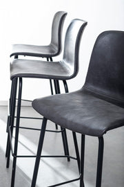 Tabouret de bar acier vintage simili cuir anthracite Kyra 39 x 44 x 103,5 cm