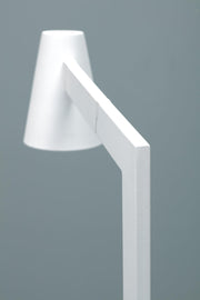 Lampe de table avec abat-jour en métal blanc 42x15x60,5h cm