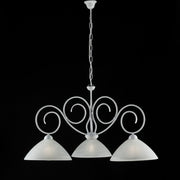 Lustre Shabby en fer blanc trois lumières abat-jour en verre blanc 78x h54 cm