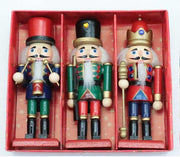 Lot de 3 soldats en bois cm18x4,5x16