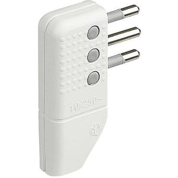 Prise d'angle Carrée 2PT 16A Gain de place