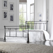 Lit double en fer avec pied de lit PASTORAL noir 175x216x h116 cm