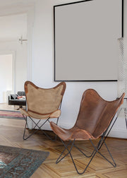 Fauteuil en cuir beige Eaton