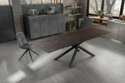 Table extensible avec plateau rouille et pieds noirs 170/270x90x76h cm