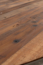 Présentoir industriel avec toit et roues D103X199h cm