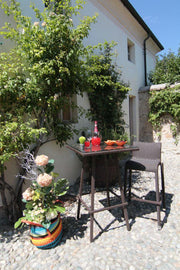 Table de bar en polyrotin adila noyer carré 70x70x107h cm