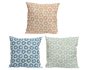 Coussin fleuri d'extérieur en polyester