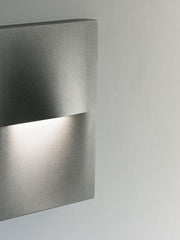 Applique en aluminium moulé avec diffuseur satiné - 3W, 360 lumens graphite