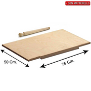 Planche à pâtisserie avec rouleau à pâtisserie